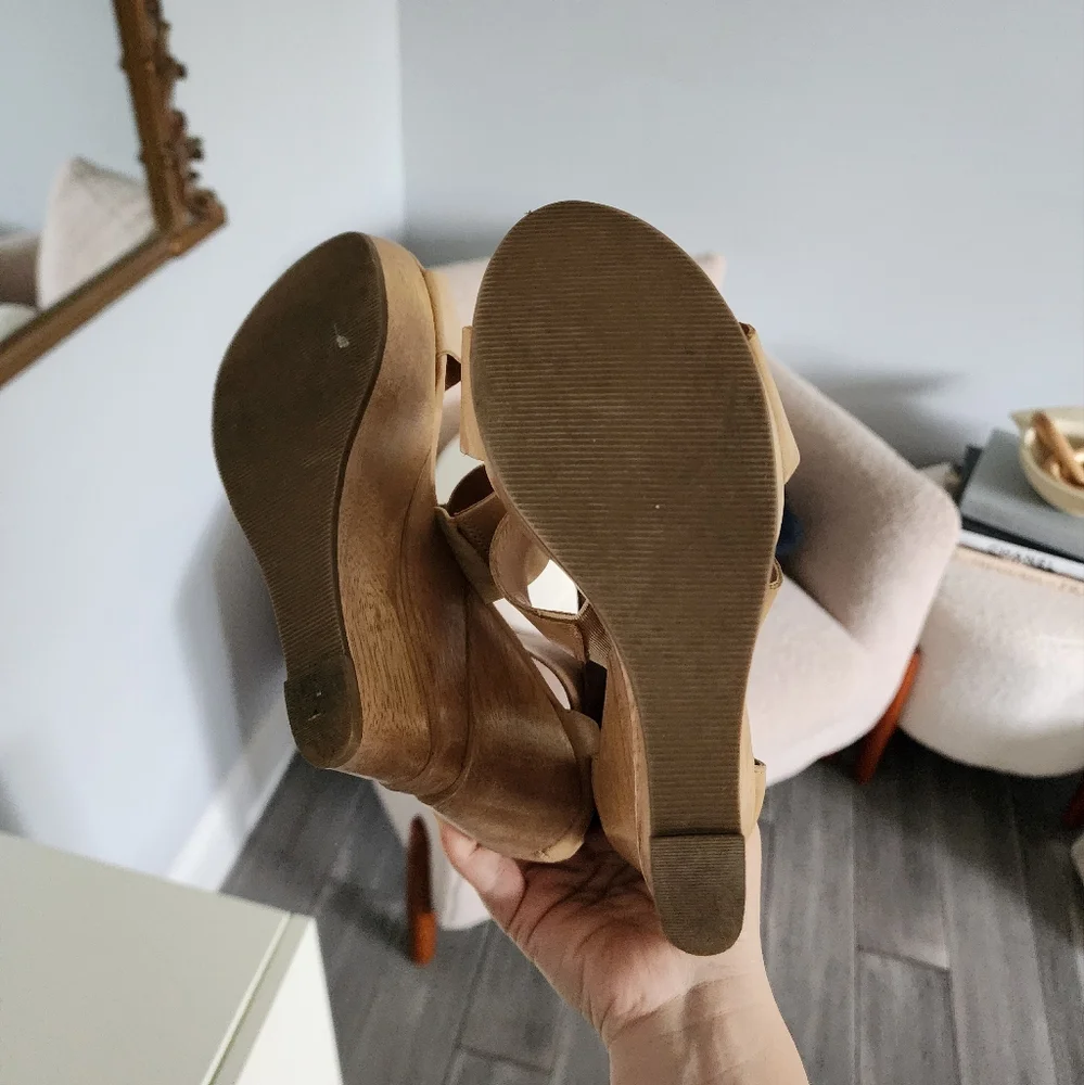 Diane Von Furstenburg Camel Vachetta Opal Wedge Wood Heels